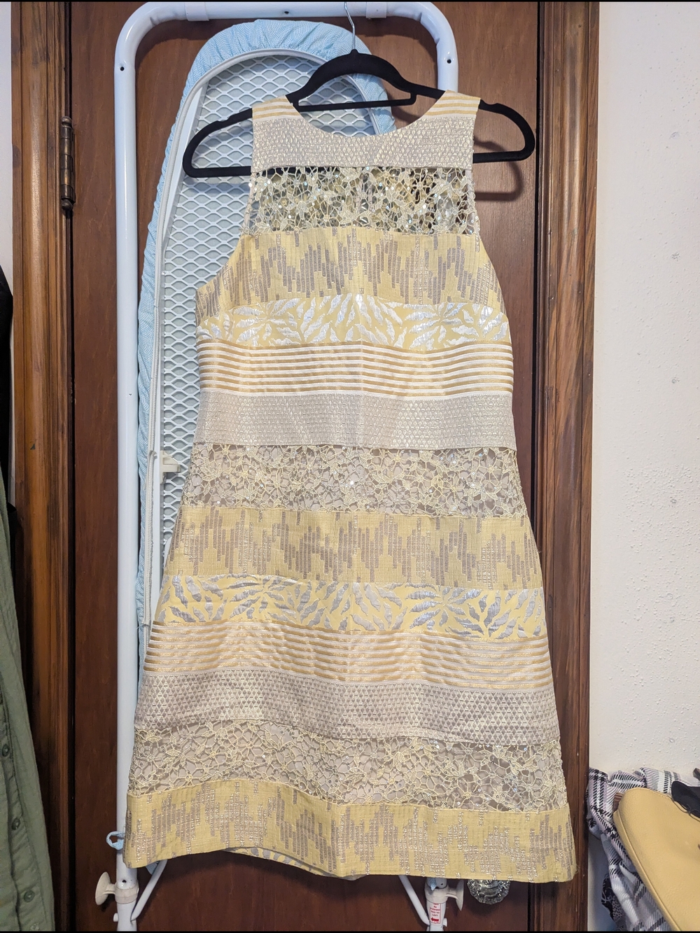 Kay Unger Yellow and Silver Lace A-Line Dress